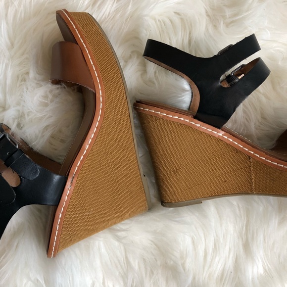 DV by DOLCE VITA Brown and Black Platform Wedges - Picture 5 of 6